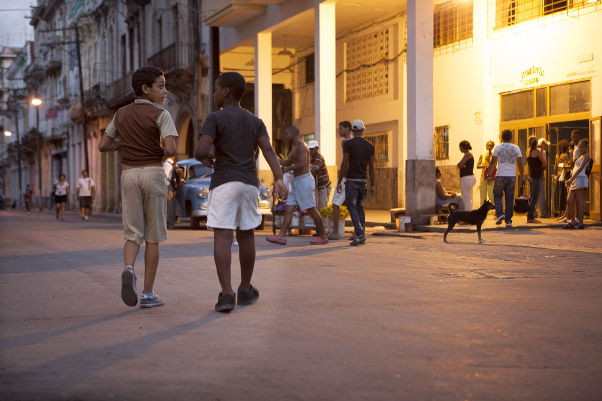 CUBA: Boys at dusk
